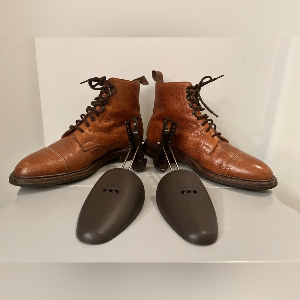 CROCKET & JONES Derby Boots. 
Made in England. Coniston 8 1/2 D